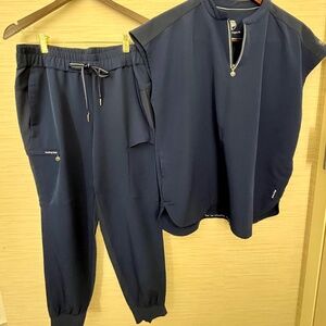 Navy Scrub Set
